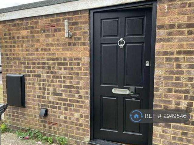 2 bedroom maisonette to rent