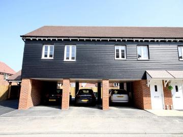 2 bedroom maisonette to rent