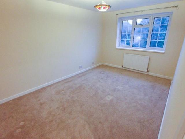 2 bedroom maisonette to rent