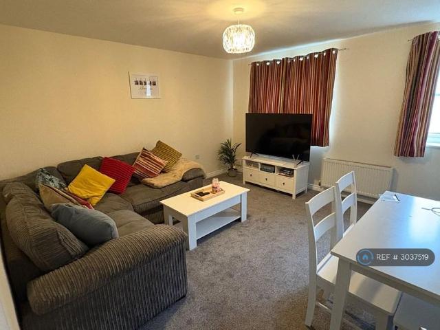 2 bedroom maisonette to rent