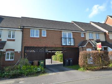 2 bedroom maisonette to rent