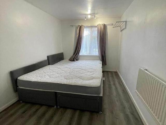 2 bedroom maisonette to rent