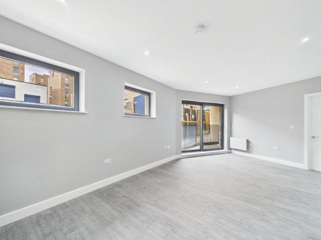 2 bedroom maisonette to rent