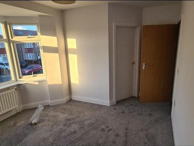 2 bedroom maisonette to rent