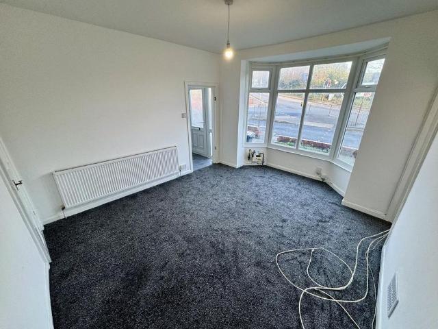 2 bedroom maisonette to rent