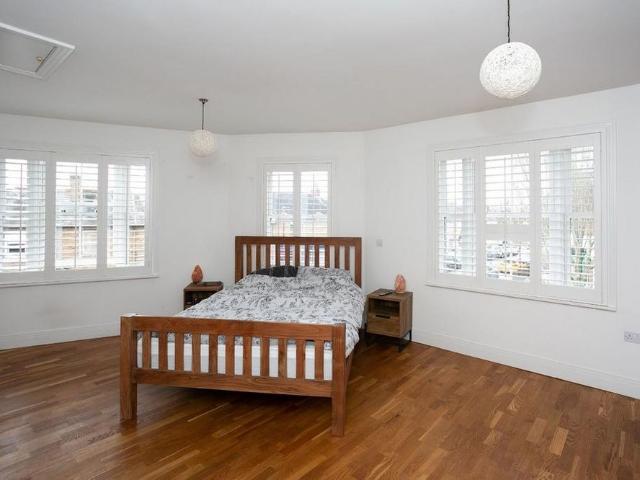 2 bedroom maisonette to rent