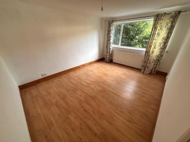 2 bedroom maisonette to rent