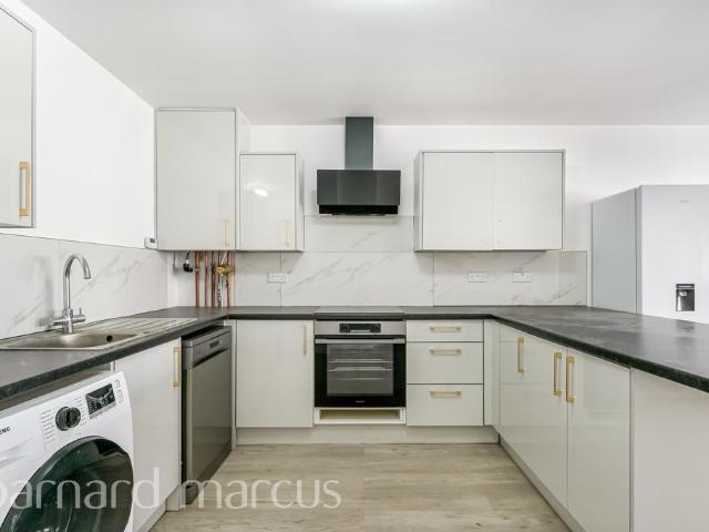 2 bedroom maisonette to rent