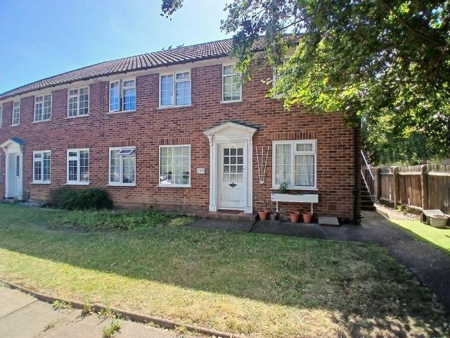 2 bedroom maisonette to rent