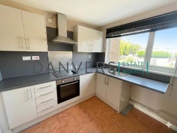 2 bedroom maisonette to rent