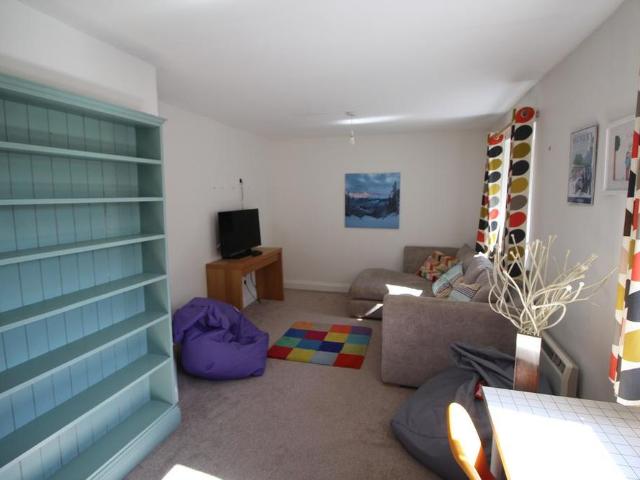 2 bedroom maisonette to rent