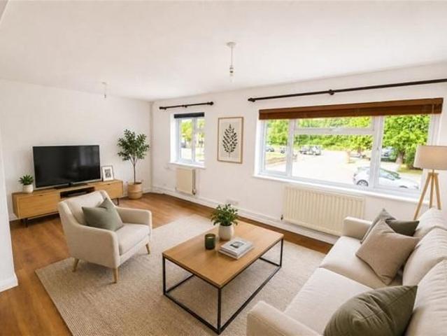 2 bedroom maisonette to rent