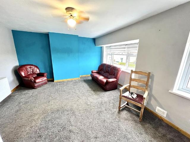 2 bedroom maisonette to rent