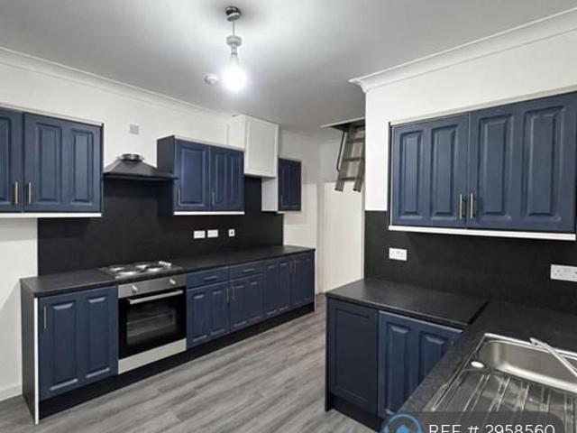 2 bedroom maisonette to rent