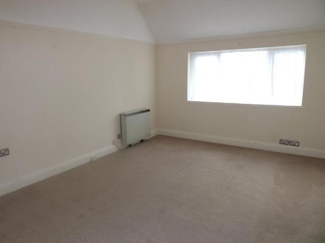 2 bedroom maisonette to rent