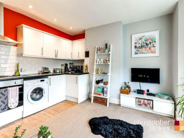 2 bedroom maisonette to rent