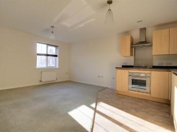 2 bedroom maisonette to rent