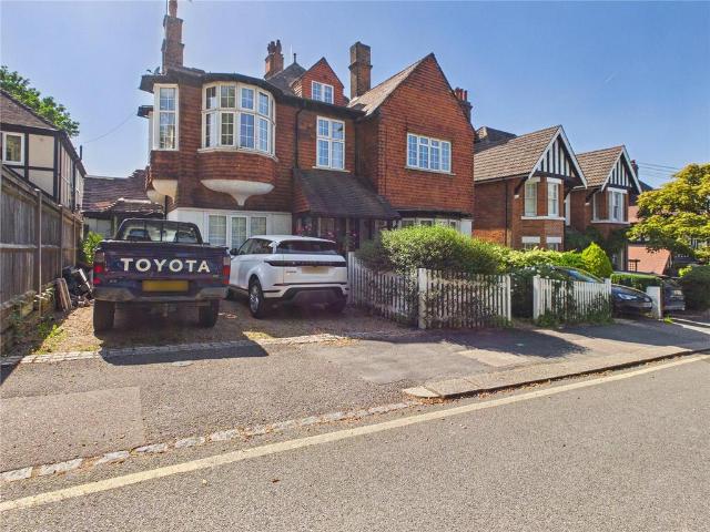 2 bedroom maisonette to rent