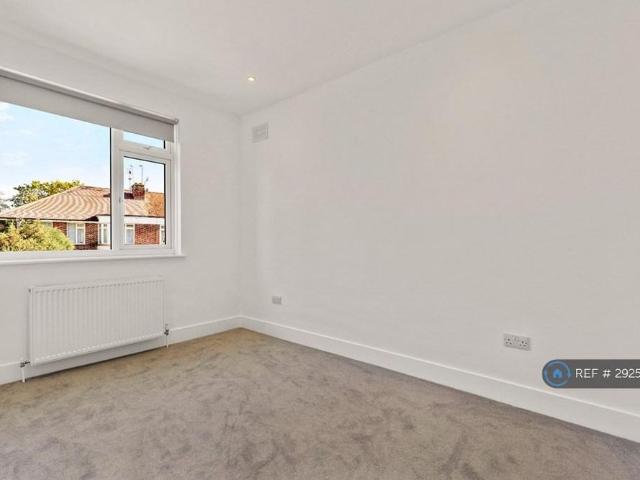 2 bedroom maisonette to rent