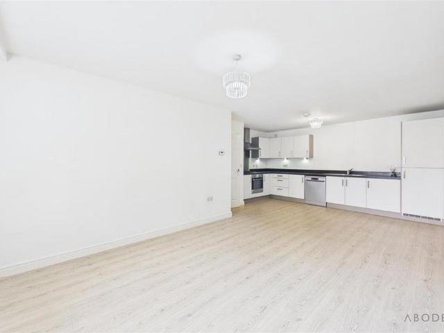 2 bedroom maisonette to rent