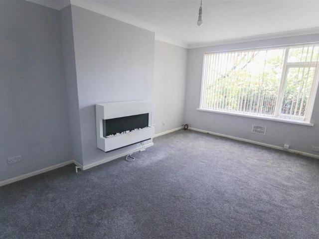 2 bedroom maisonette to rent