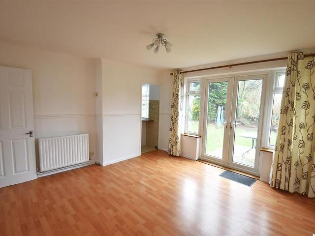 2 bedroom maisonette to rent
