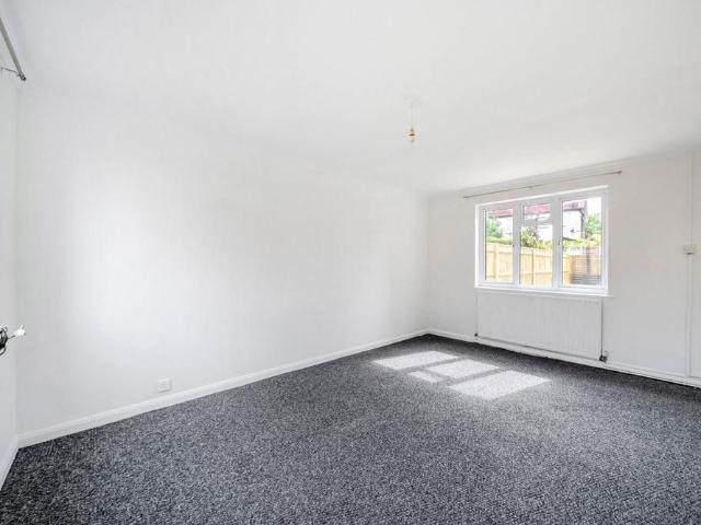 2 bedroom maisonette to rent