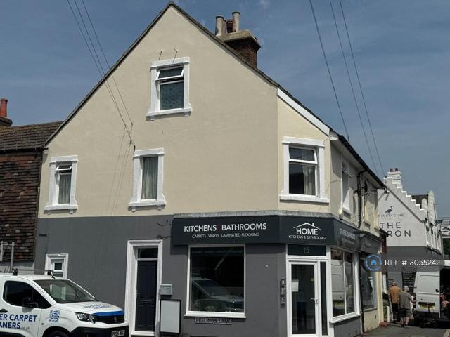 2 bedroom maisonette to rent