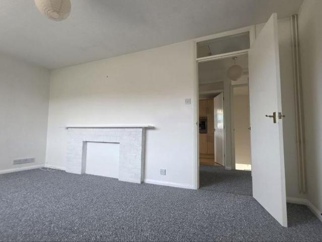 2 bedroom maisonette to rent