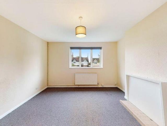 2 bedroom maisonette to rent