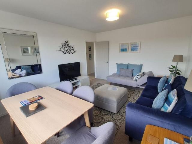 2 bedroom maisonette to rent