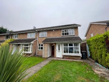 2 bedroom maisonette to rent