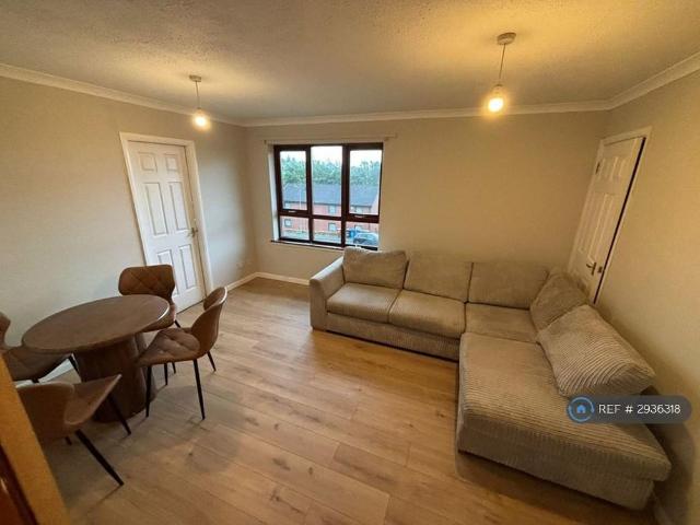 2 bedroom maisonette to rent