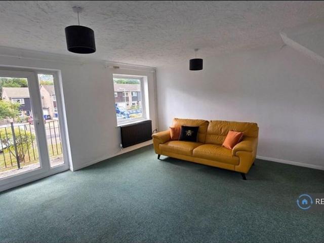 2 bedroom maisonette to rent