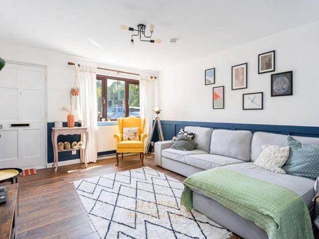 2 bedroom maisonette to rent