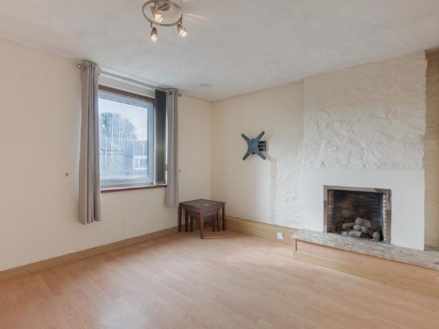 2 bedroom maisonette to rent