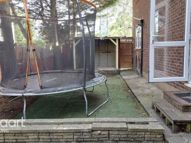 2 bedroom maisonette to rent