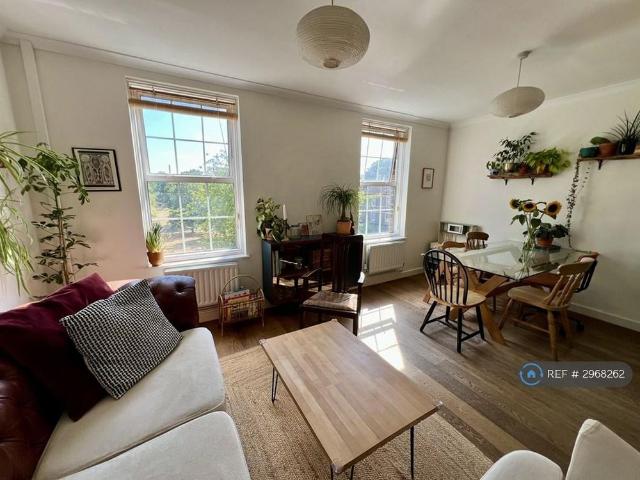 2 bedroom maisonette to rent