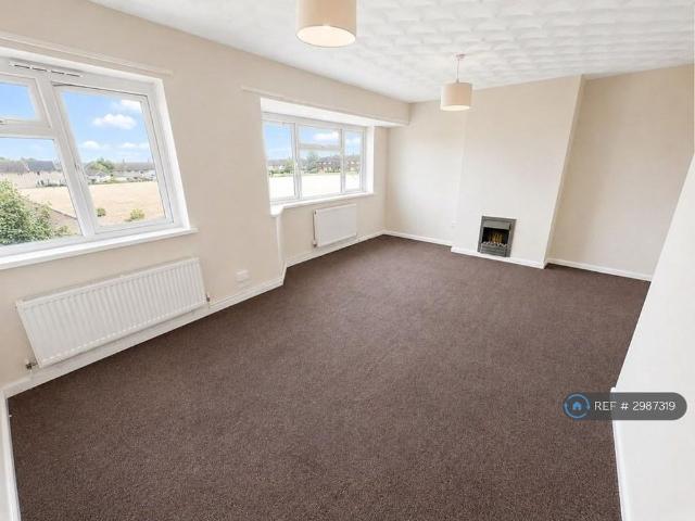 2 bedroom maisonette to rent