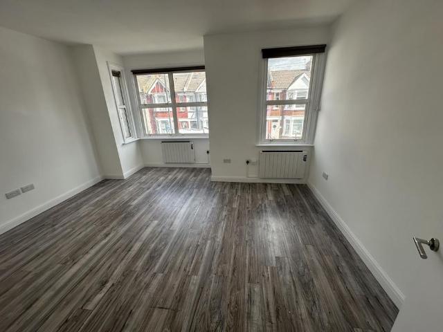 2 bedroom maisonette to rent