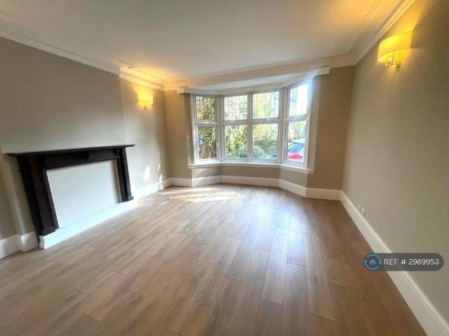 2 bedroom maisonette to rent
