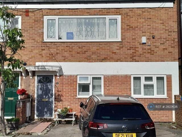 2 bedroom maisonette to rent