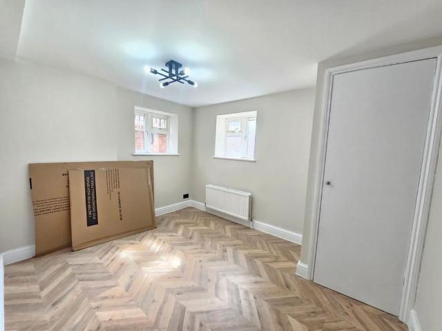 2 bedroom maisonette to rent