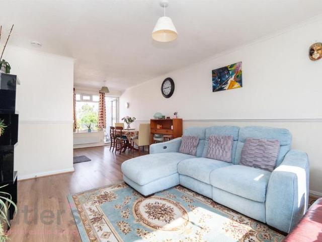 2 bedroom maisonette to rent