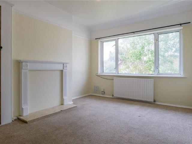2 bedroom maisonette to rent
