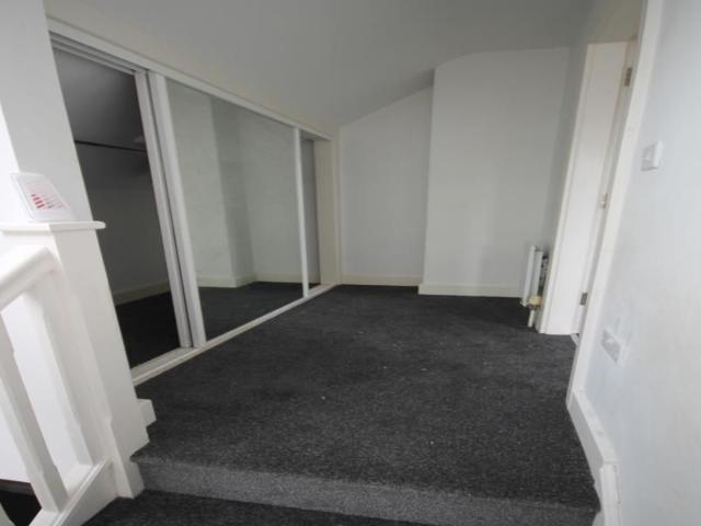 2 bedroom maisonette to rent