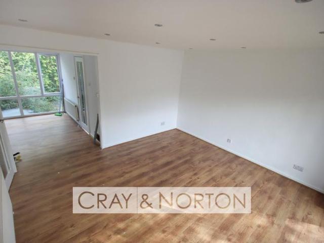 2 bedroom maisonette to rent