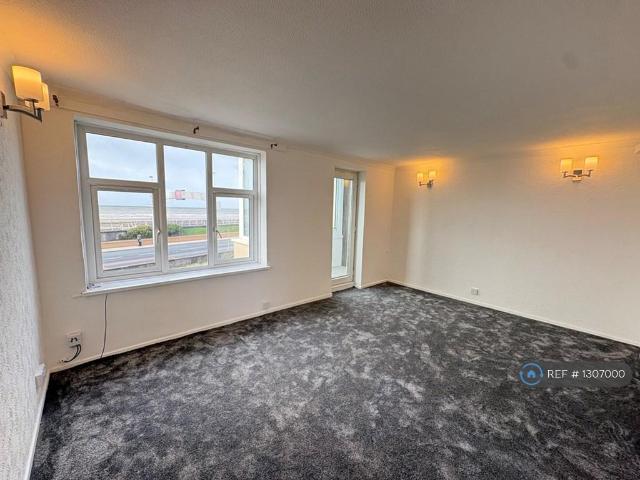 2 bedroom maisonette to rent