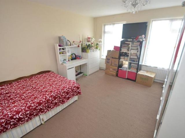 2 bedroom maisonette to rent