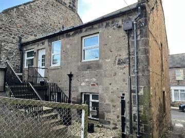 2 bedroom maisonette to rent